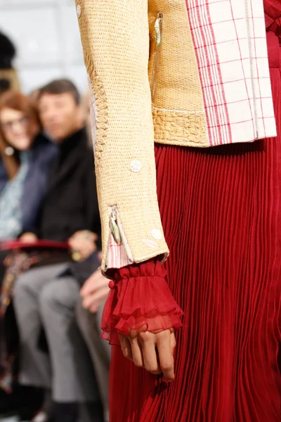 Look 29